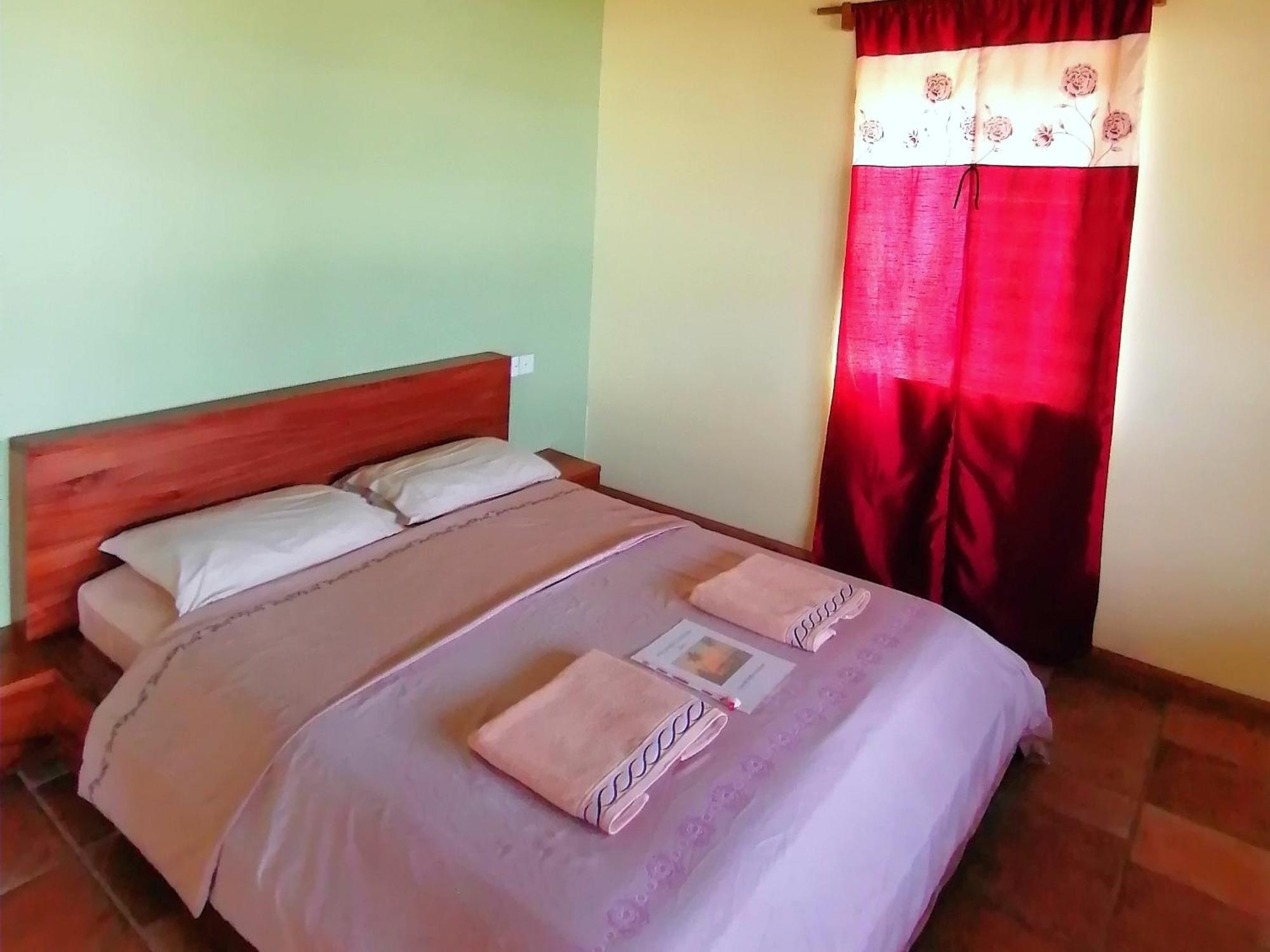 Afro Beach Eco Resort Butre Rum bild