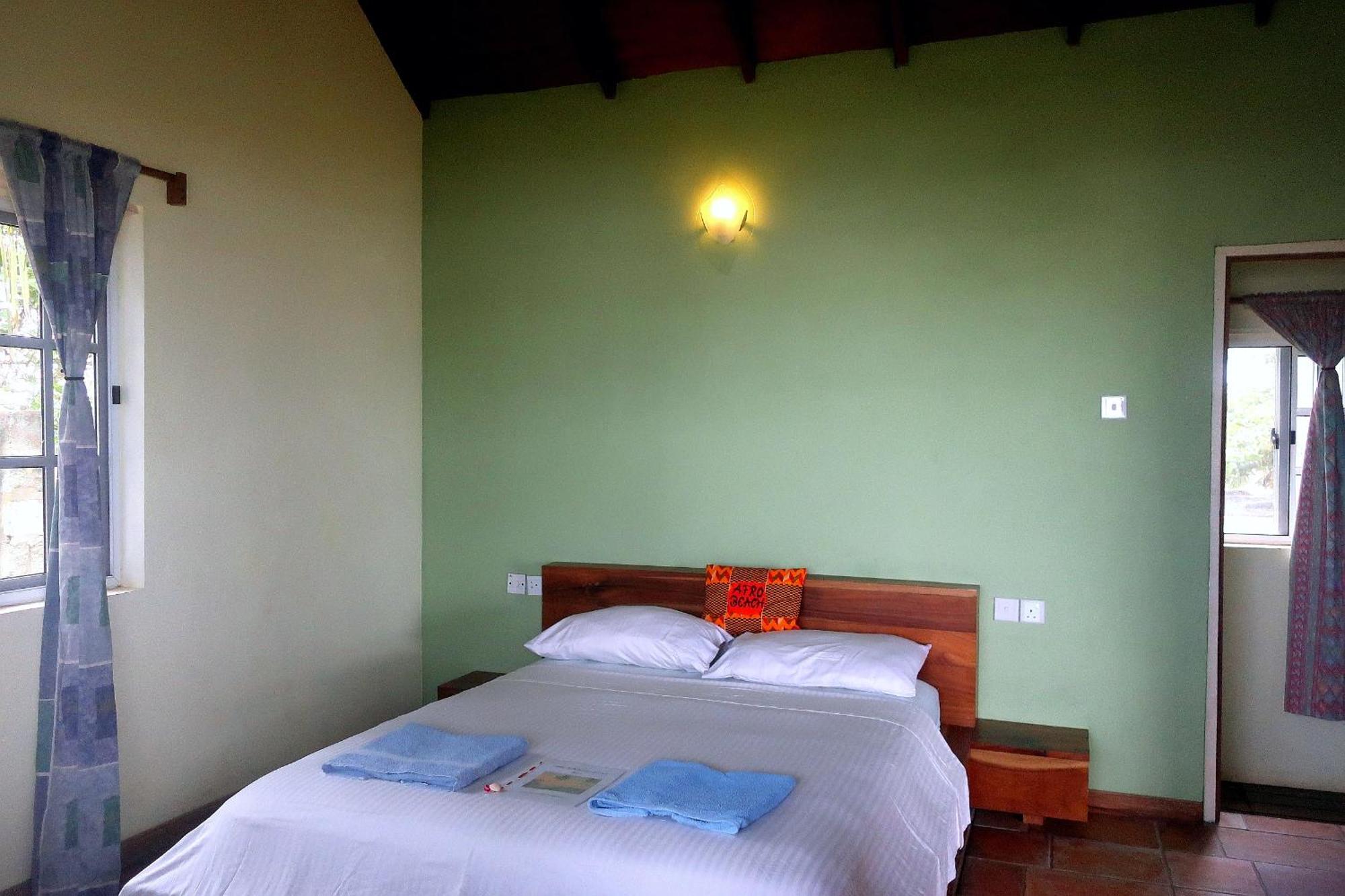 Afro Beach Eco Resort Butre Rum bild