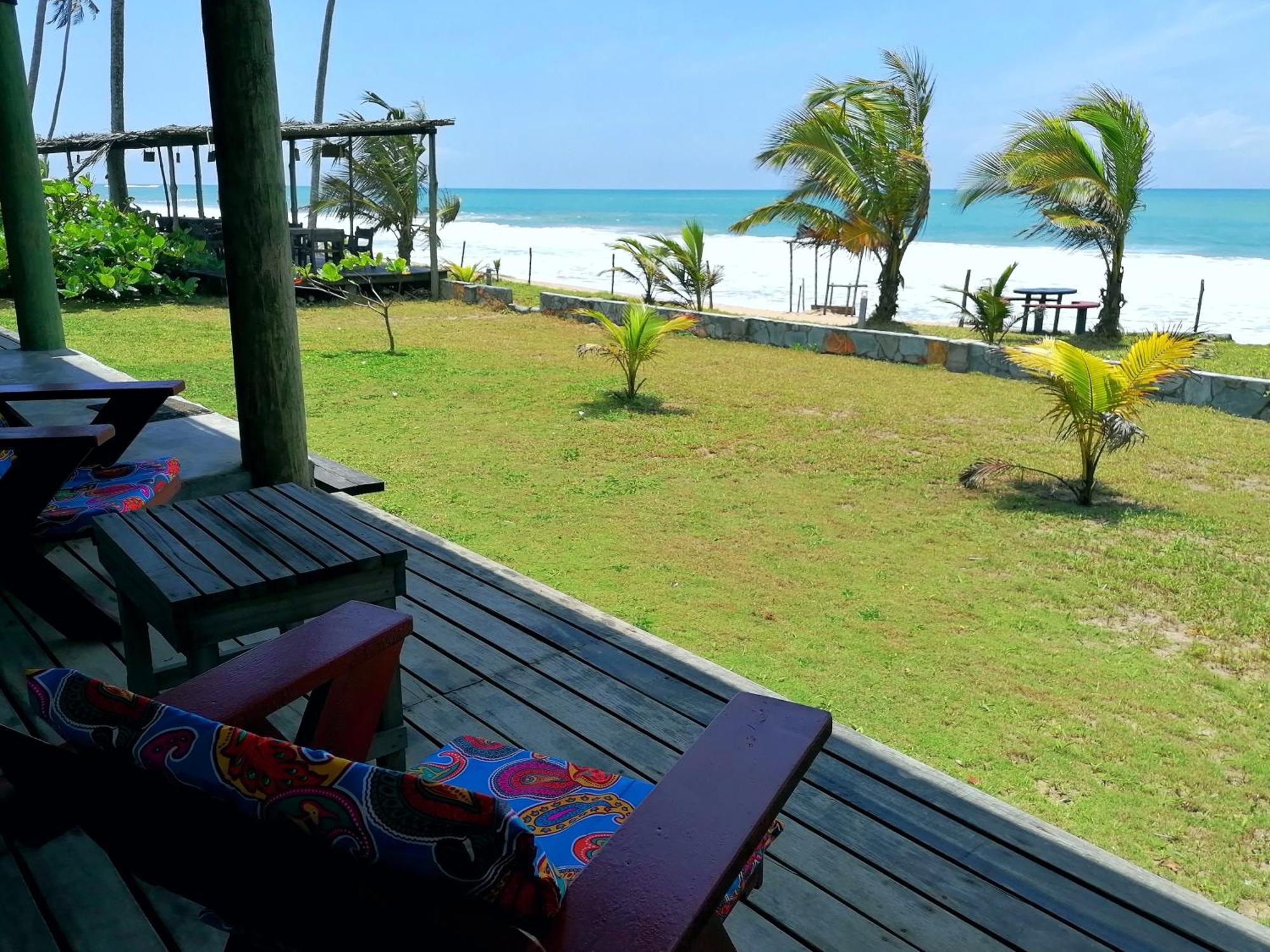 Afro Beach Eco Resort Butre Rum bild
