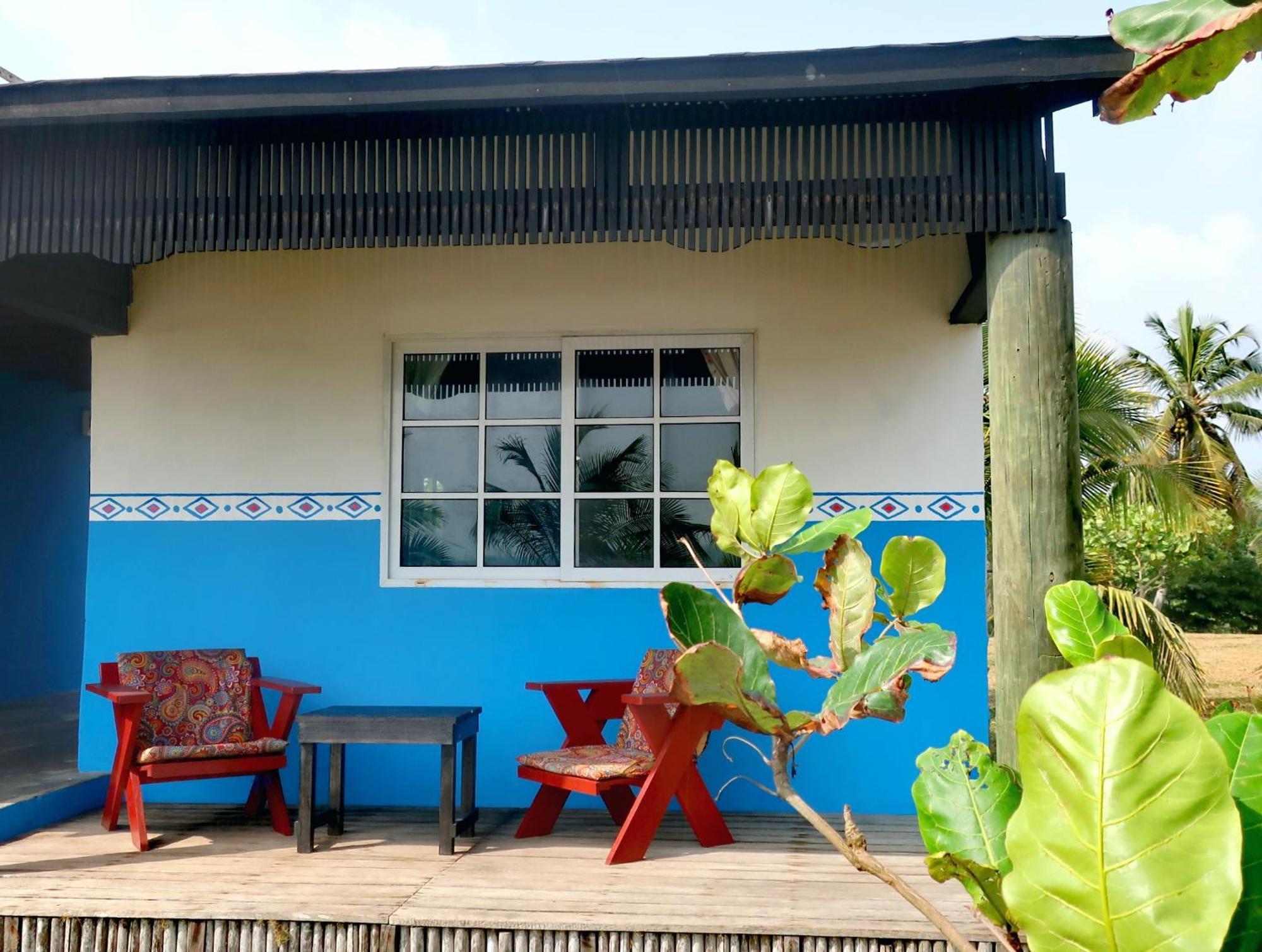 Afro Beach Eco Resort Butre Exteriör bild